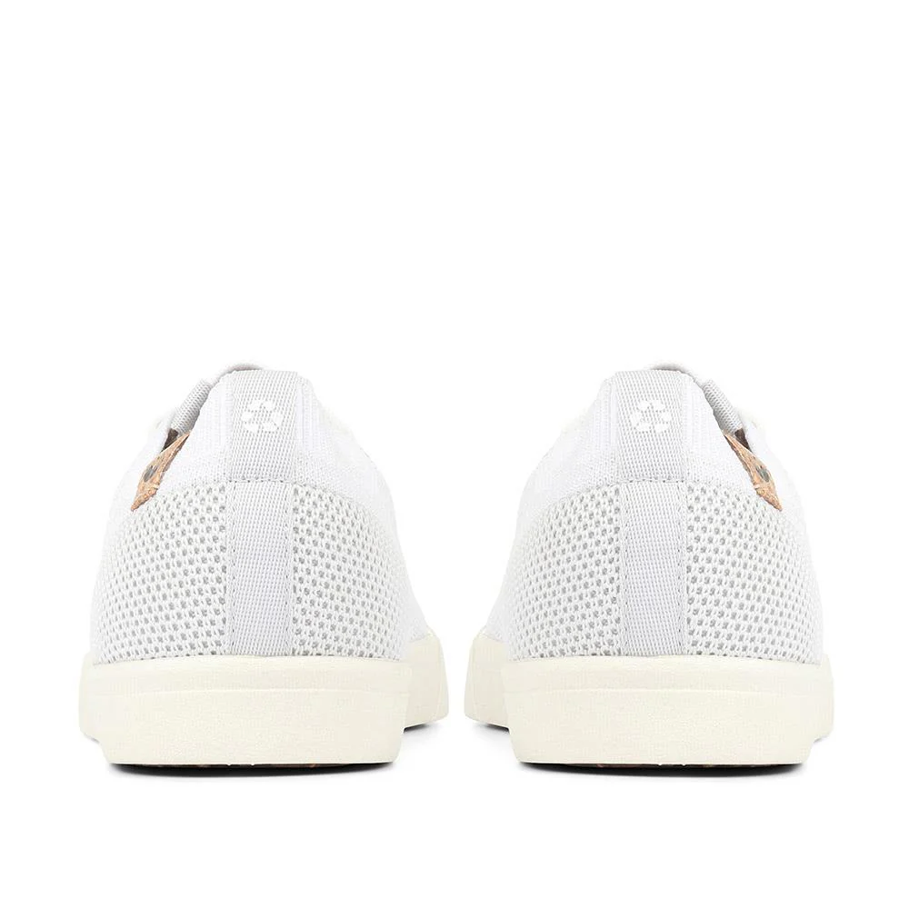 Vegan Friendly Trainers - SAOLA35500 / 321 302 - White - Image 3