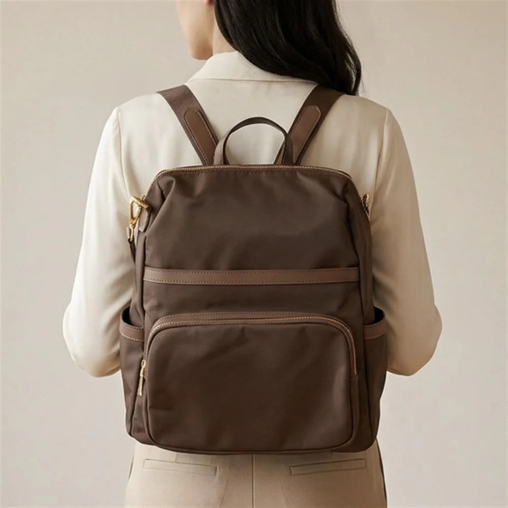 Virelle Leather Backpack With Zip Pockets - VIRELLE / 329 382 - Chocolate - Image 2