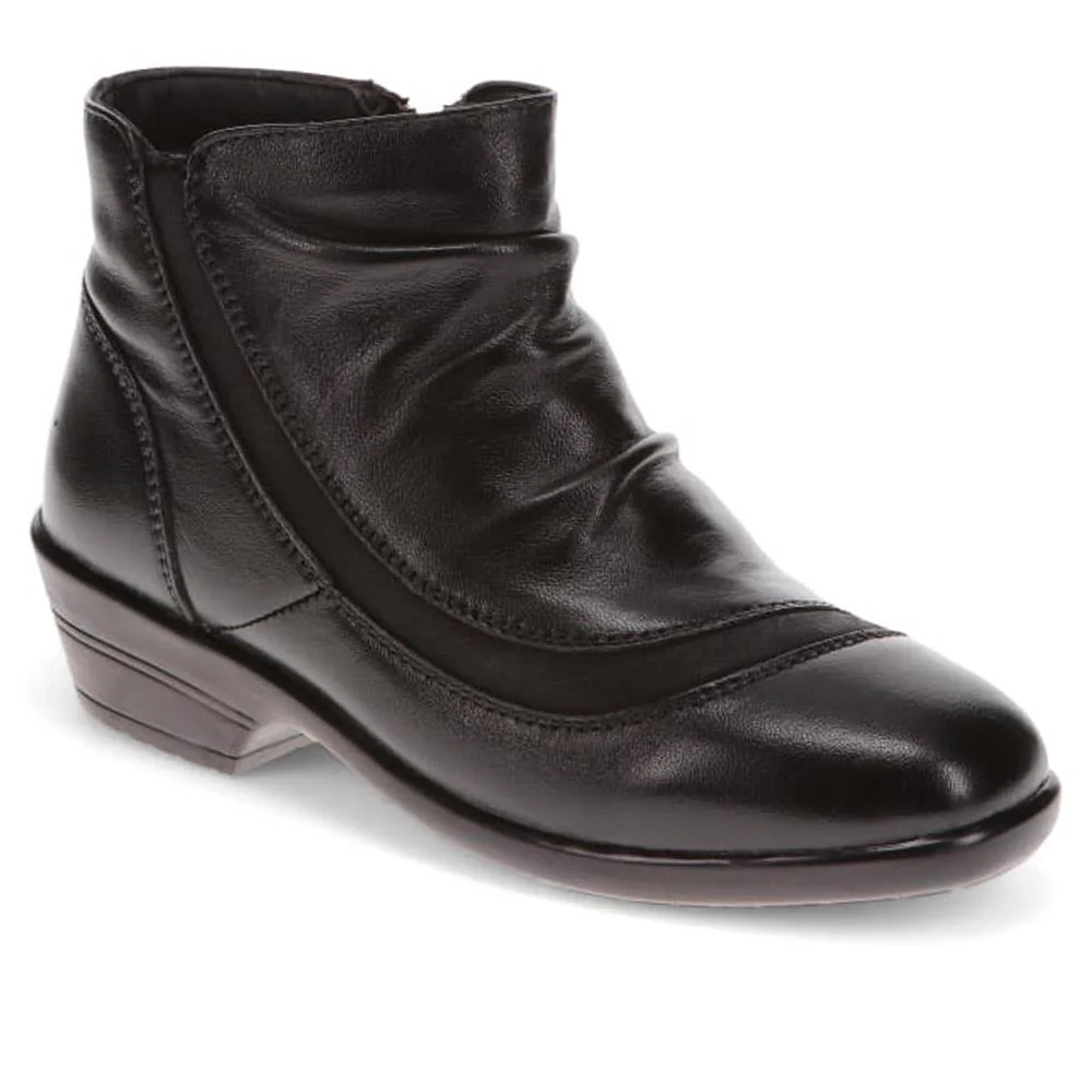 Wedge-Heeled Ankle Boots - KF40005 / 326 515 - Black