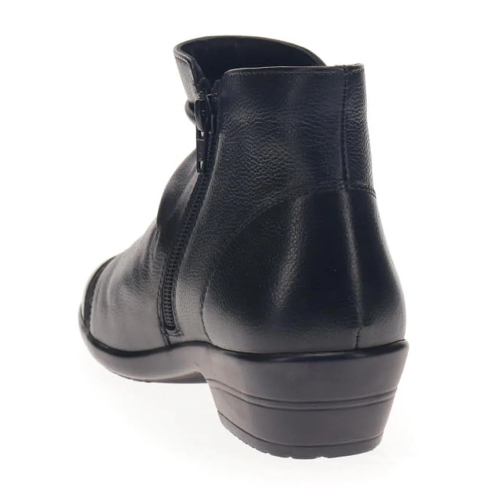 Wedge-Heeled Ankle Boots - KF40005 / 326 515 - Black - Image 5
