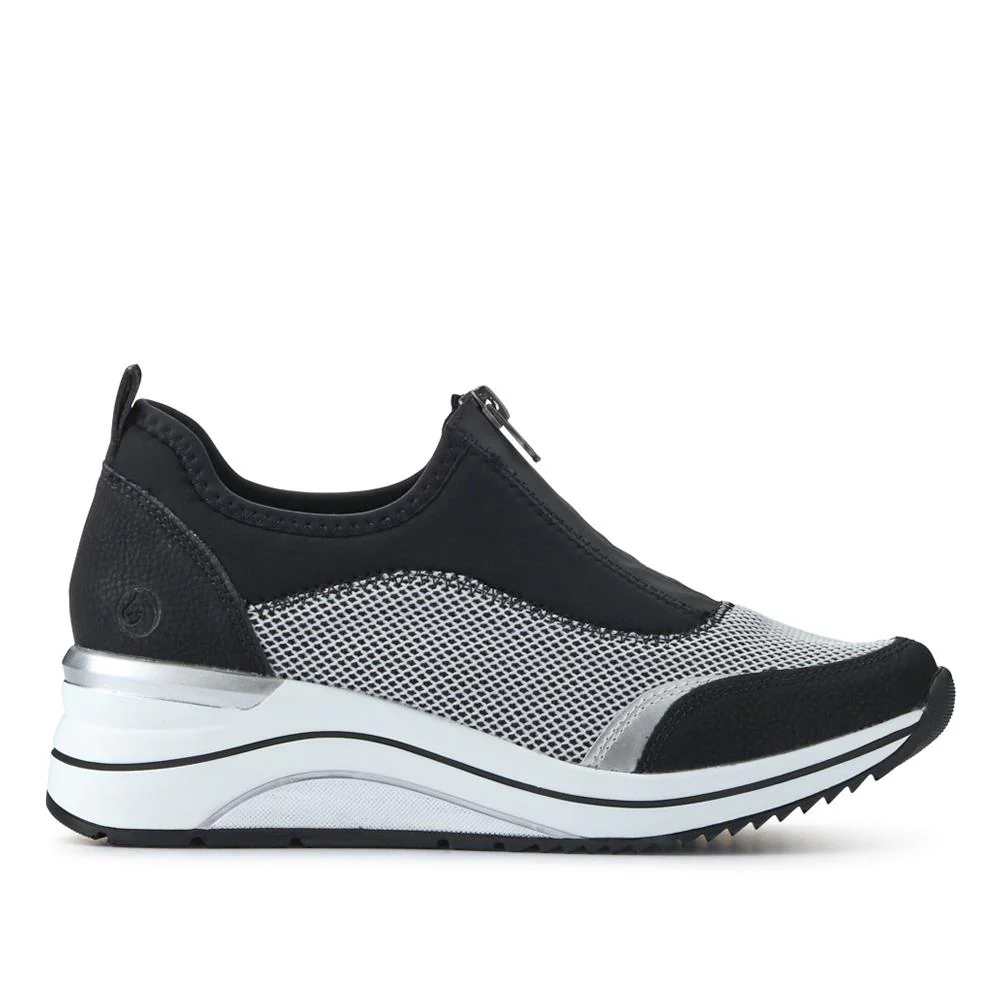 Wedged Slip-On Trainers - DRS40500 / 325 665 - Black-White - Image 2