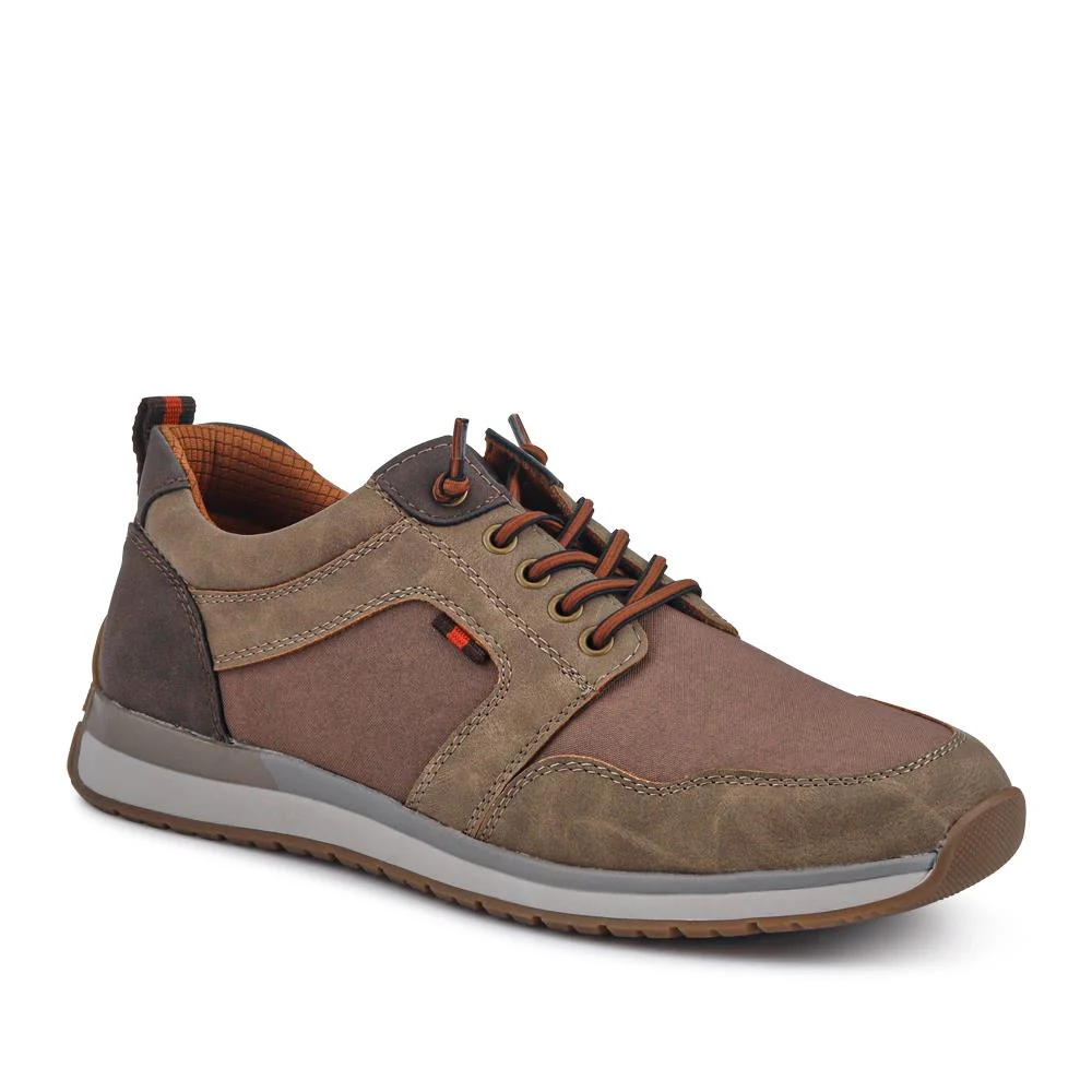 Wide Bungee-Laced Slip-On Shoes - GANG41009 / 327 570 - Brown