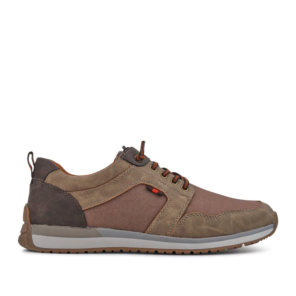 Wide Bungee-Laced Slip-On Shoes - GANG41009 / 327 570 - Brown - Image 3