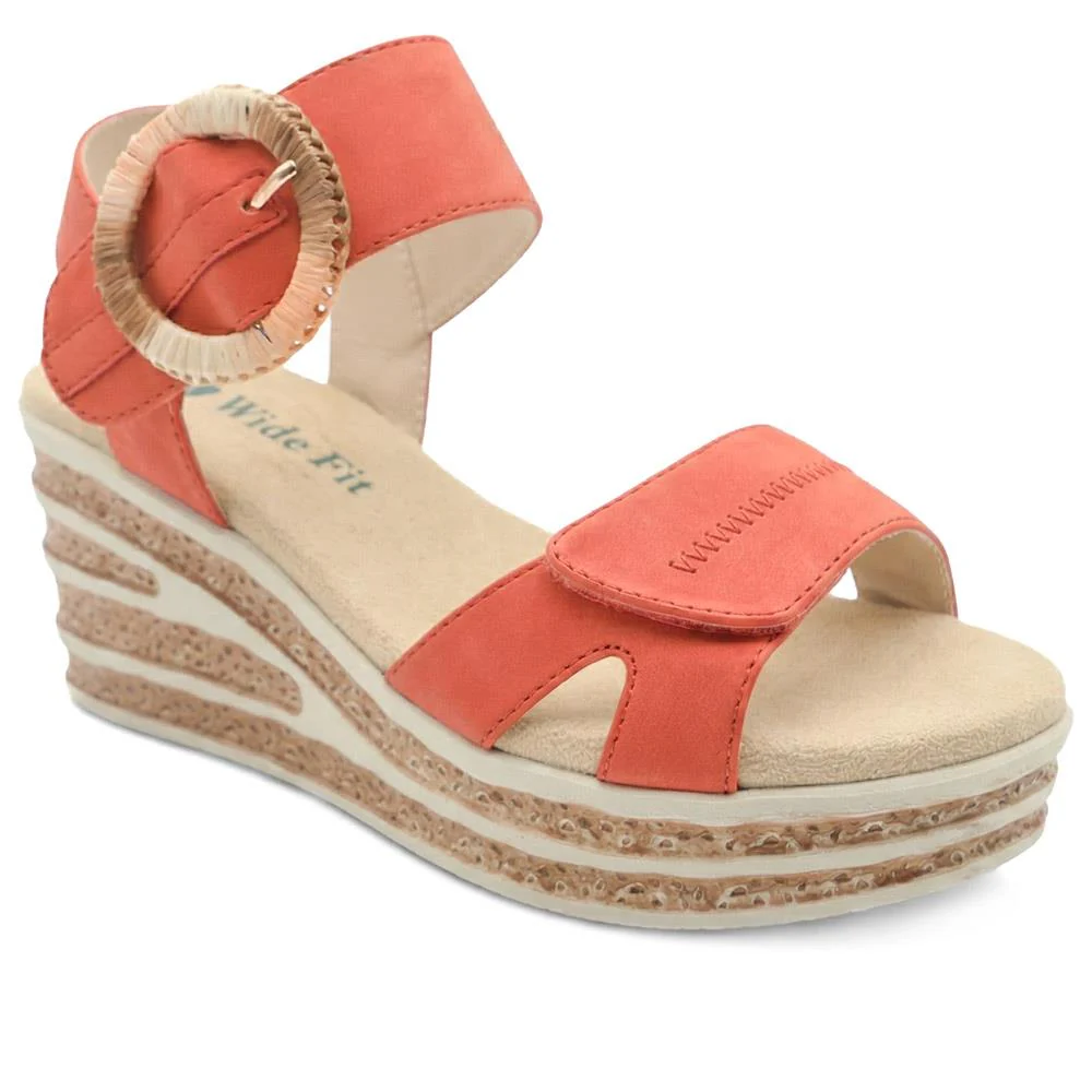 Wide Fit Adjustable Fasten Wedged Sandals - WBINS43045 / 329 121 - Image 2