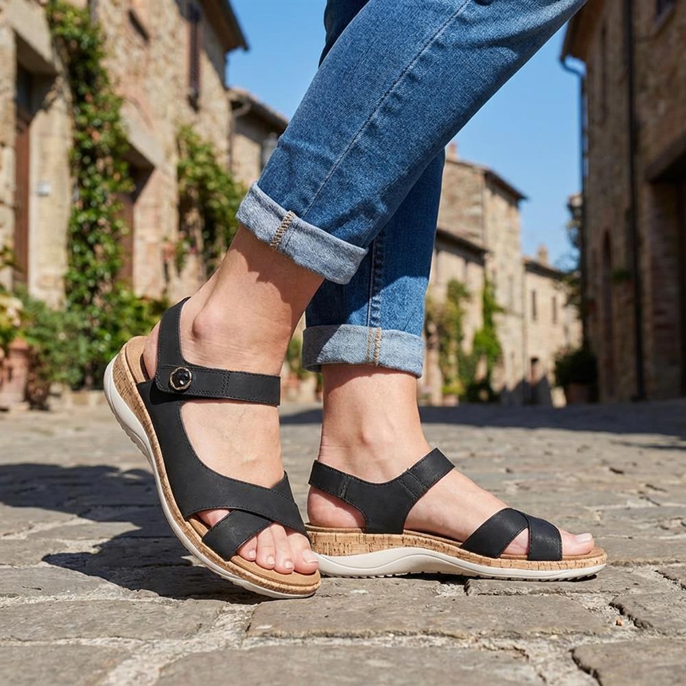 Wide Fit Adjustable Fit Cushioned Sandals - BAIZH43041 / 329 247 - Black - Image 2