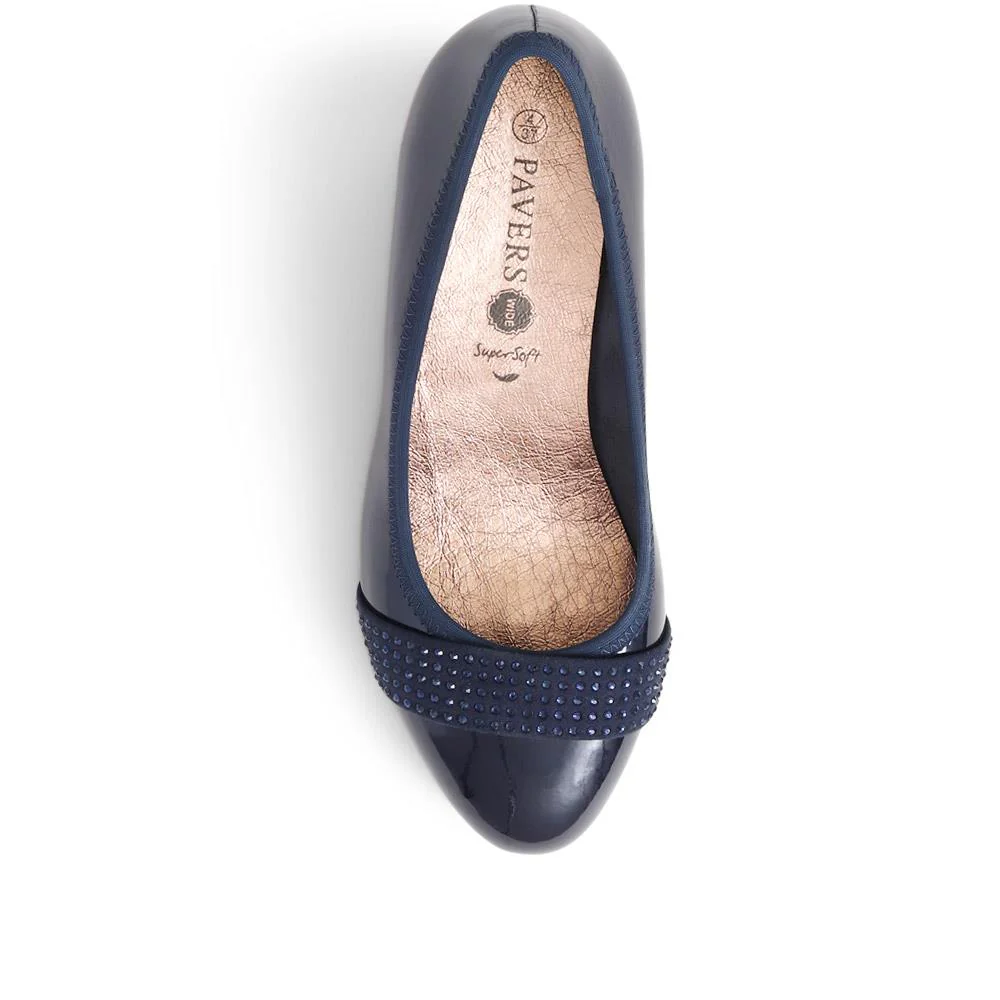 Wide Fit Block-Heeled Court Shoes - PLAN39009 / 325 527 - Navy Patent - Image 5