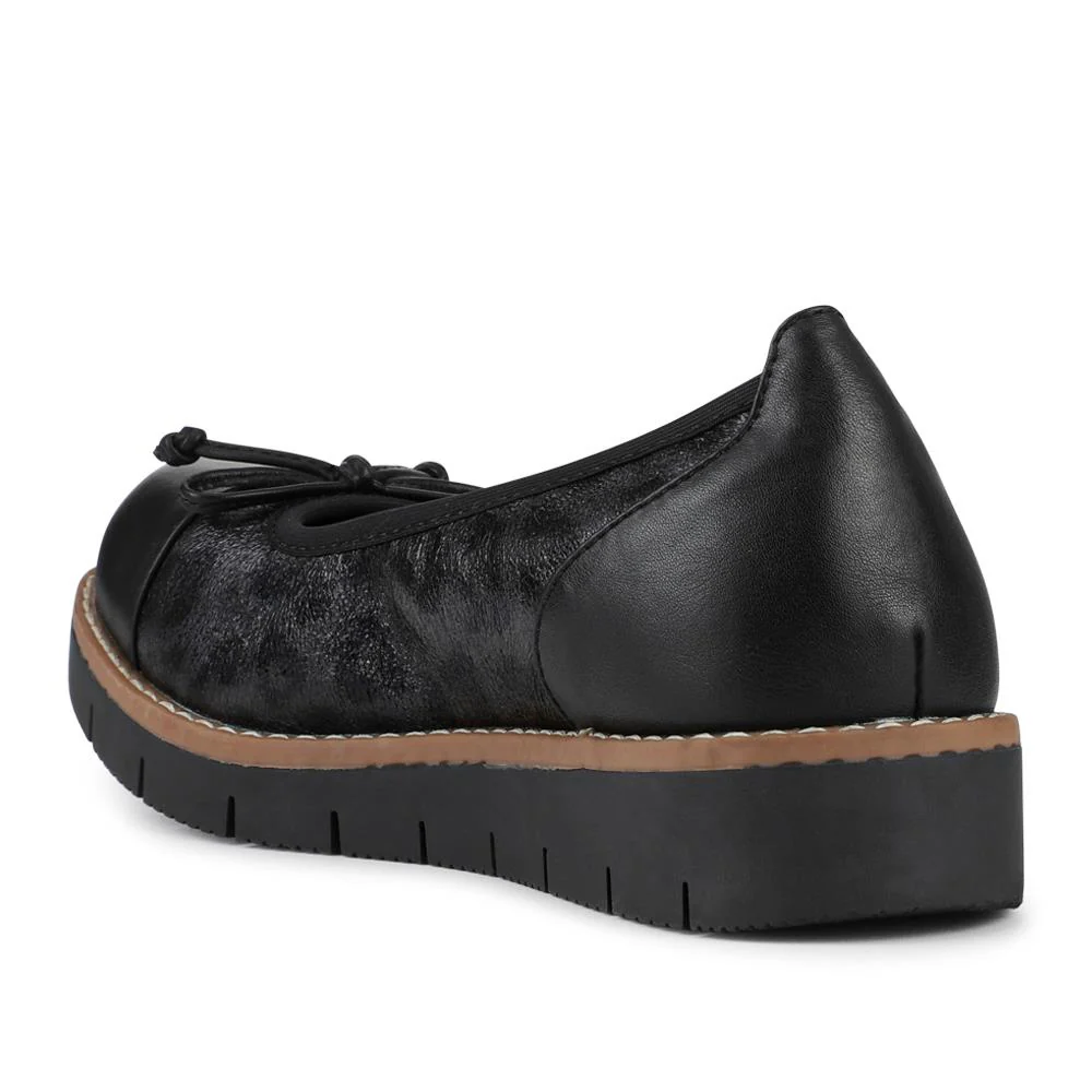 Wide Fit Bow-Detailed Pumps - WBINS40245 / 326 526 - Black Leopard - Image 5