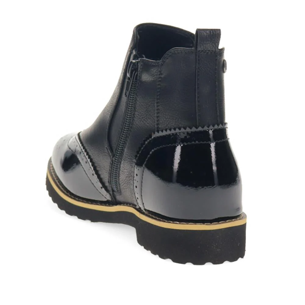 Wide-Fit Brogue Ankle Boots - WBINS40233 / 326 349 - Black - Image 3