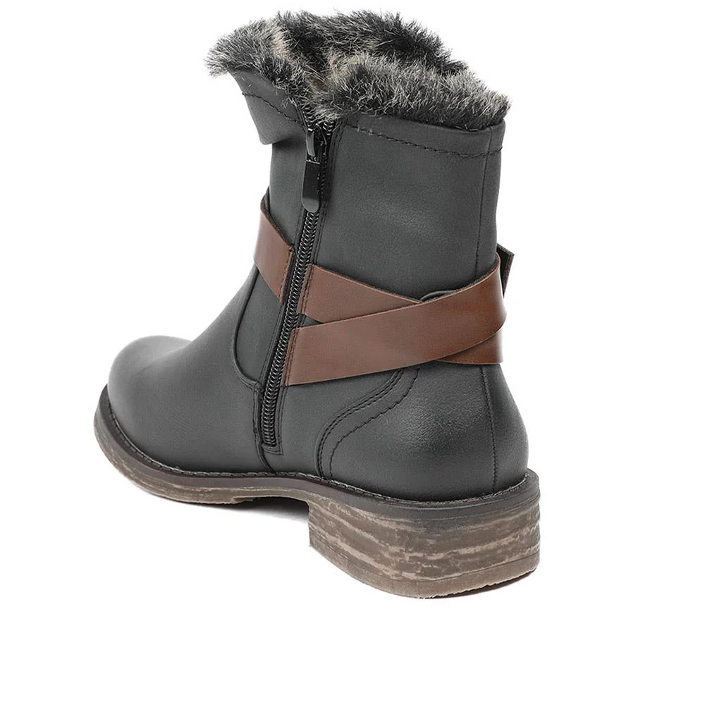 Wide Fit Buckle Detailed Ankle Boots - WK42008 / 328 420 - Black - Image 3