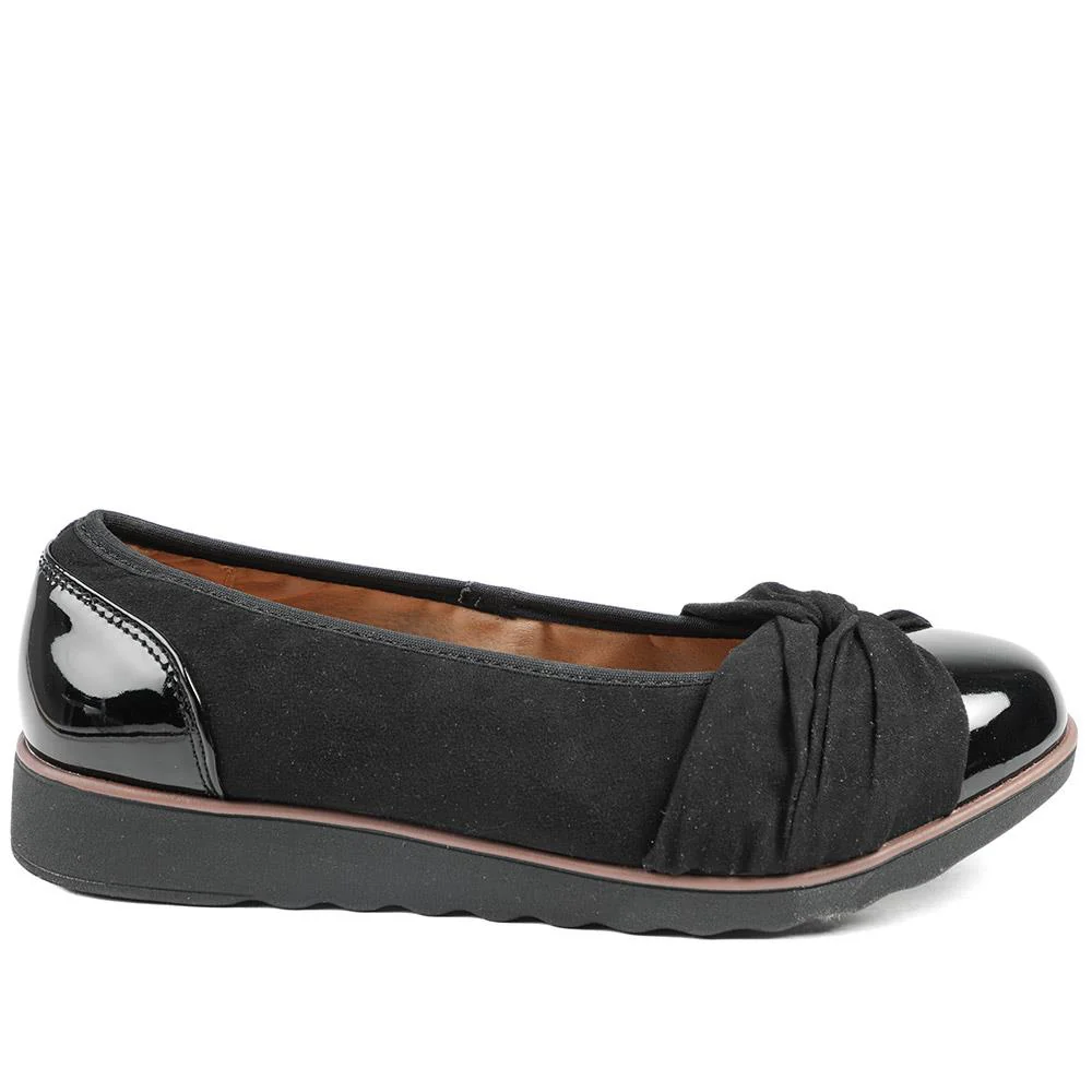 Wide Fit Chunky Bow Detailed Pumps - BRK43006 / 329 008 - Black - Image 3