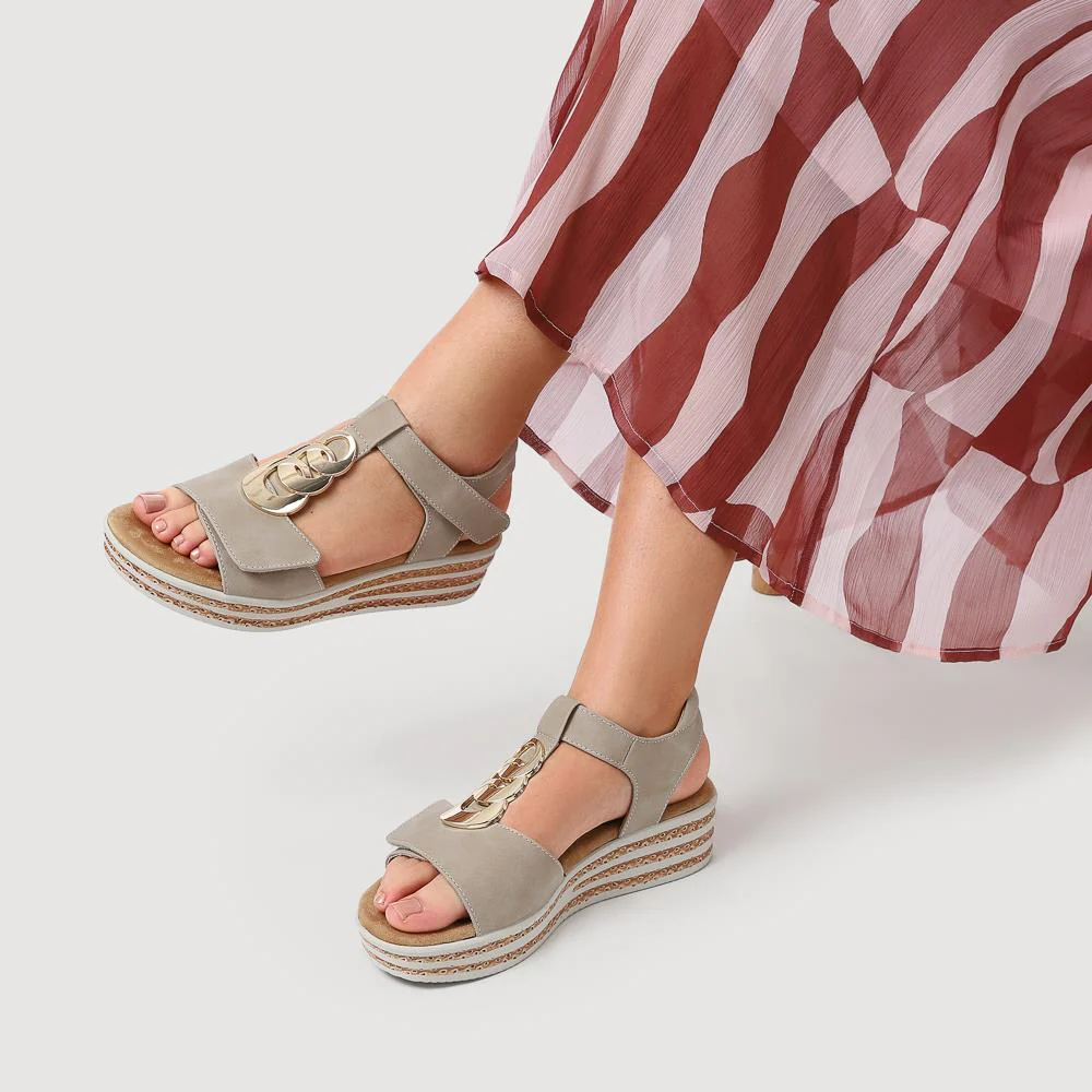 Wide-Fit Dual-Touch-Fasten Sandals - WBINS41110 / 327 618 - Beige - Image 6