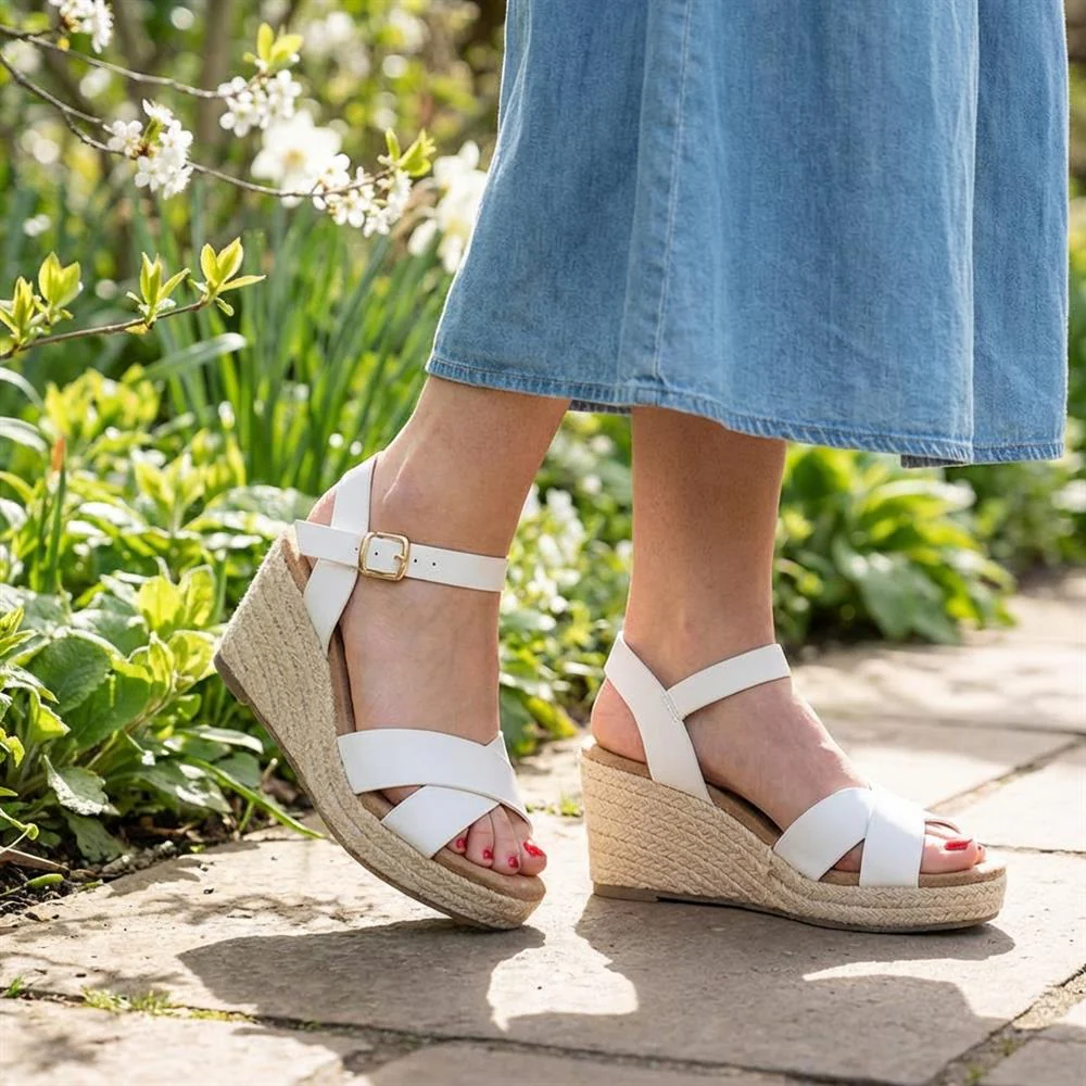 Wide Fit Espadrille Wedge Sandals - WBINS37095W / 329 258 - White - Image 2