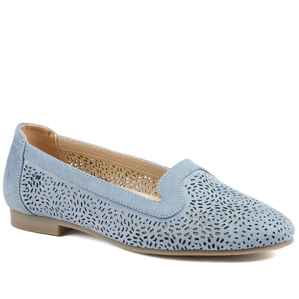Wide Fit Laser Cut Slip On Shoes - WK43013 / 329 000 - Image 3