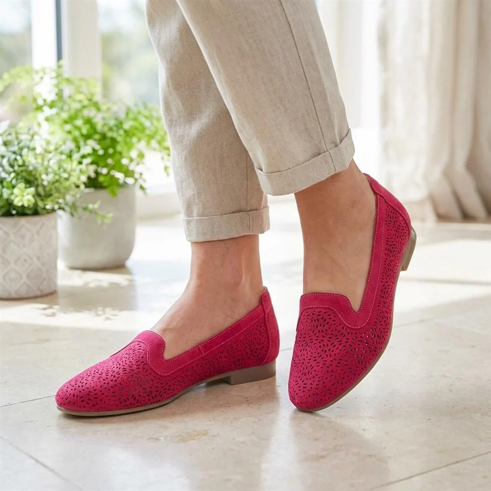 Wide Fit Laser Cut Slip On Shoes - WK43013 / 329 000 - Fuschia - Image 2