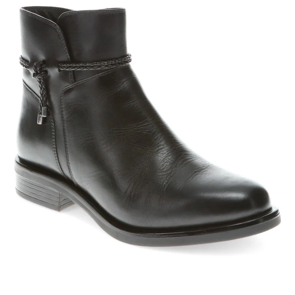 Wide-Fit Leather Ankle Boots - PERFO40001 / 326 272