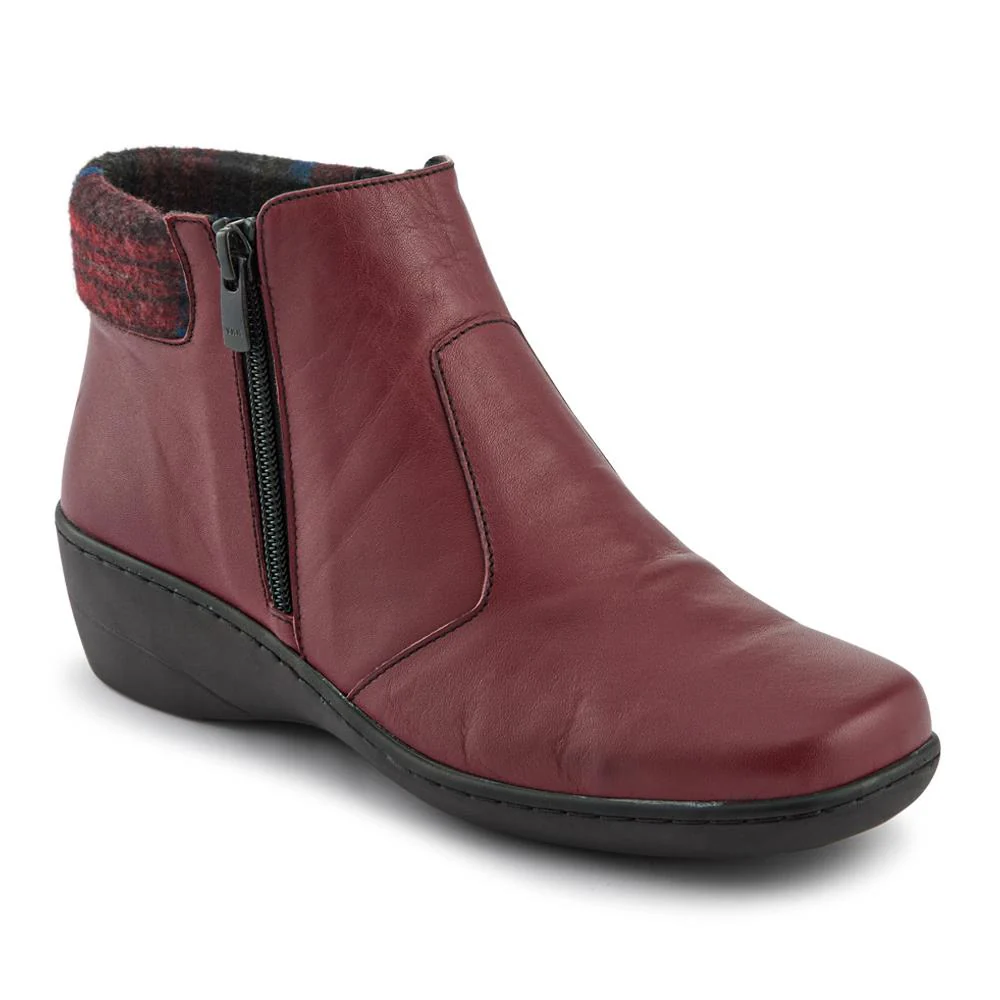 Wide-Fit Leather Lightweight Ankle Boots - LUCK42000 / 328 506 - Image 2