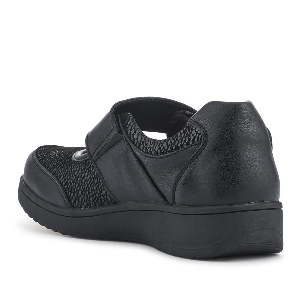 Wide Fit Leather Mary Janes - BRK42012 / 328 095 - Black - Image 3
