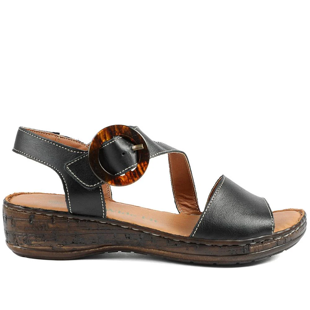 Wide Fit Leather Sandals With Buckle Fastening - LUCK43007 / 329 406 - Black - Image 3