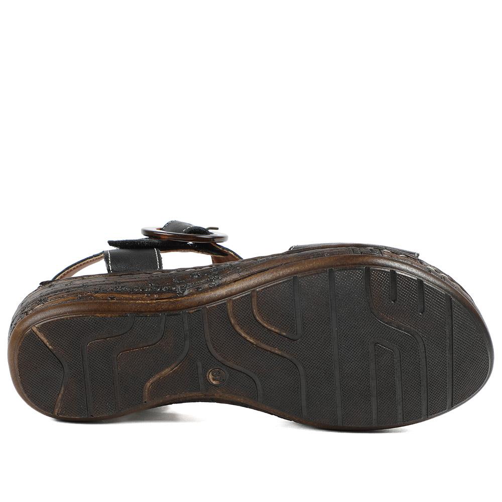 Wide Fit Leather Sandals With Buckle Fastening - LUCK43007 / 329 406 - Black - Image 6
