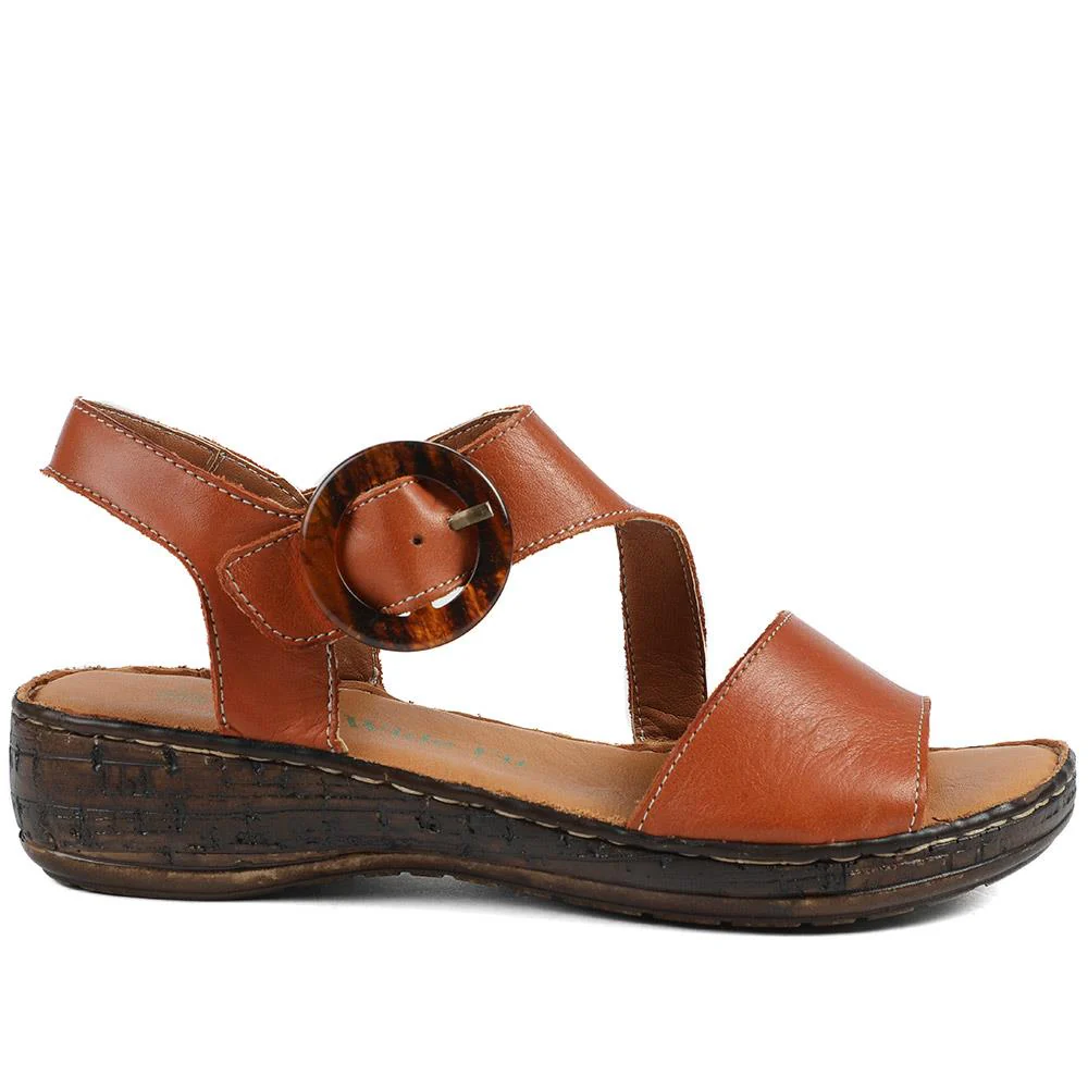 Wide Fit Leather Sandals With Buckle Fastening - LUCK43007 / 329 406 - Tan - Image 3