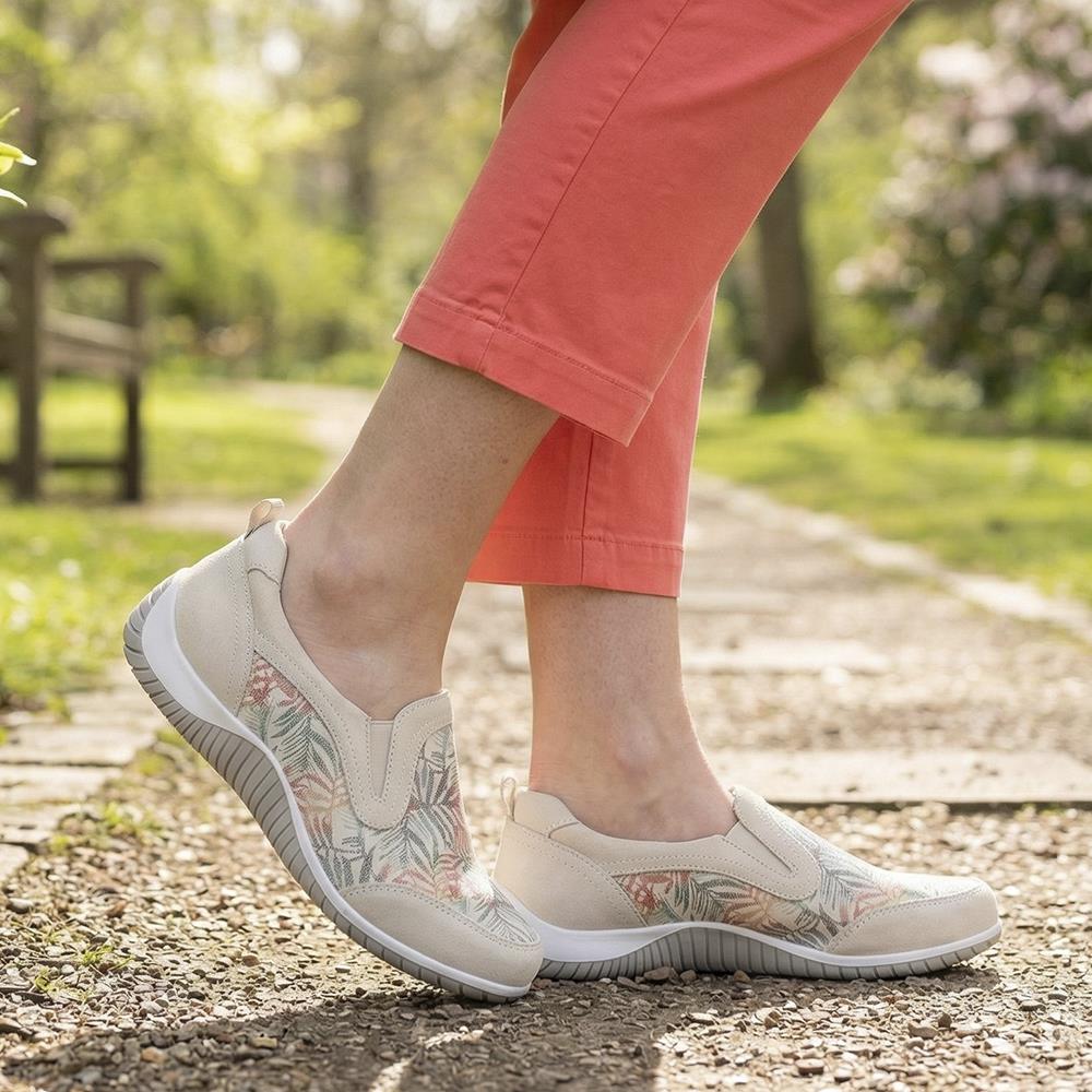 Wide Fit Leather Slip On Comfort Trainers - BRK43025 / 328 915 - BEIGE FLORAL - Image 2
