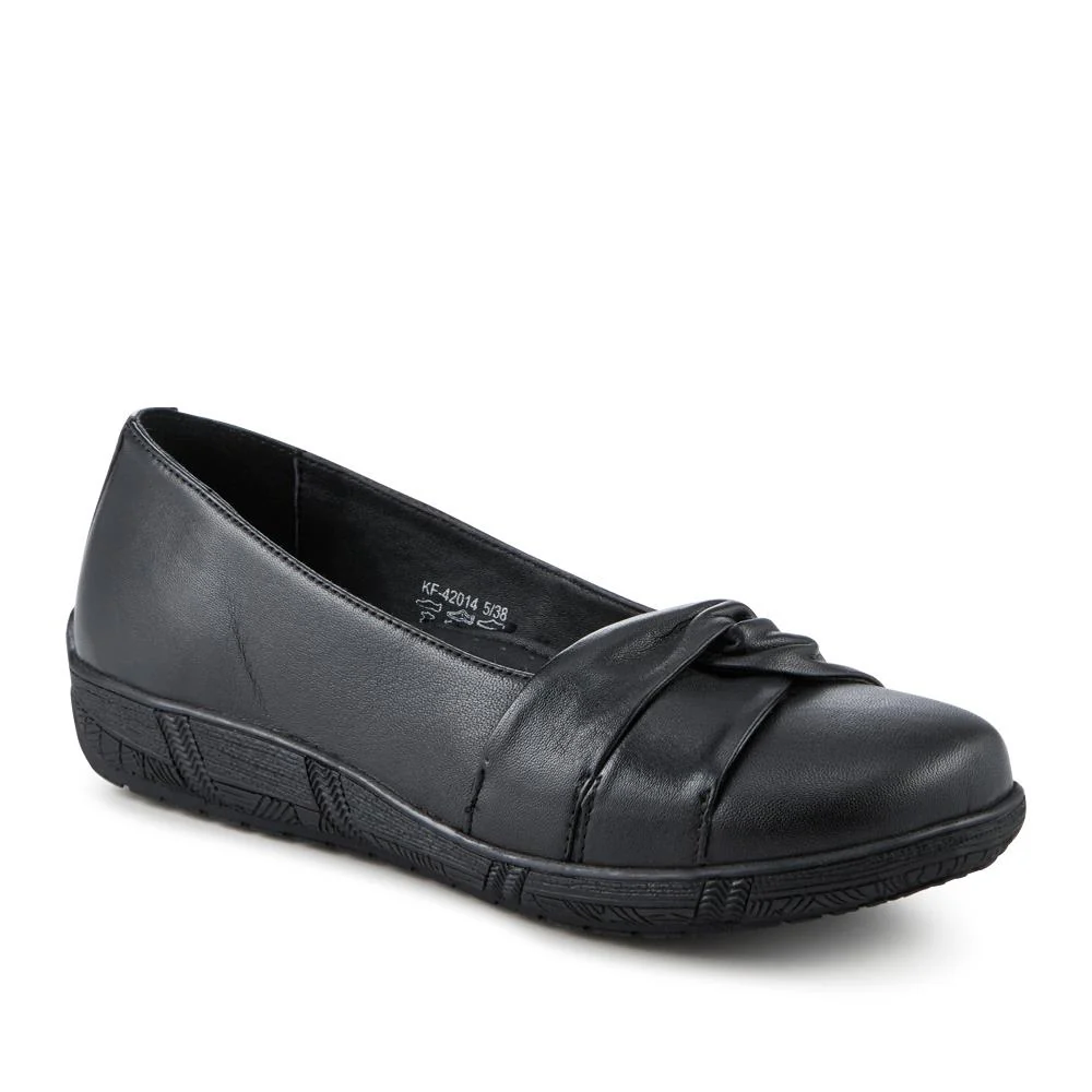 Wide Fit Leather Slip On Shoes With Ribbon Detail - KF42014 / 328 231 - Black