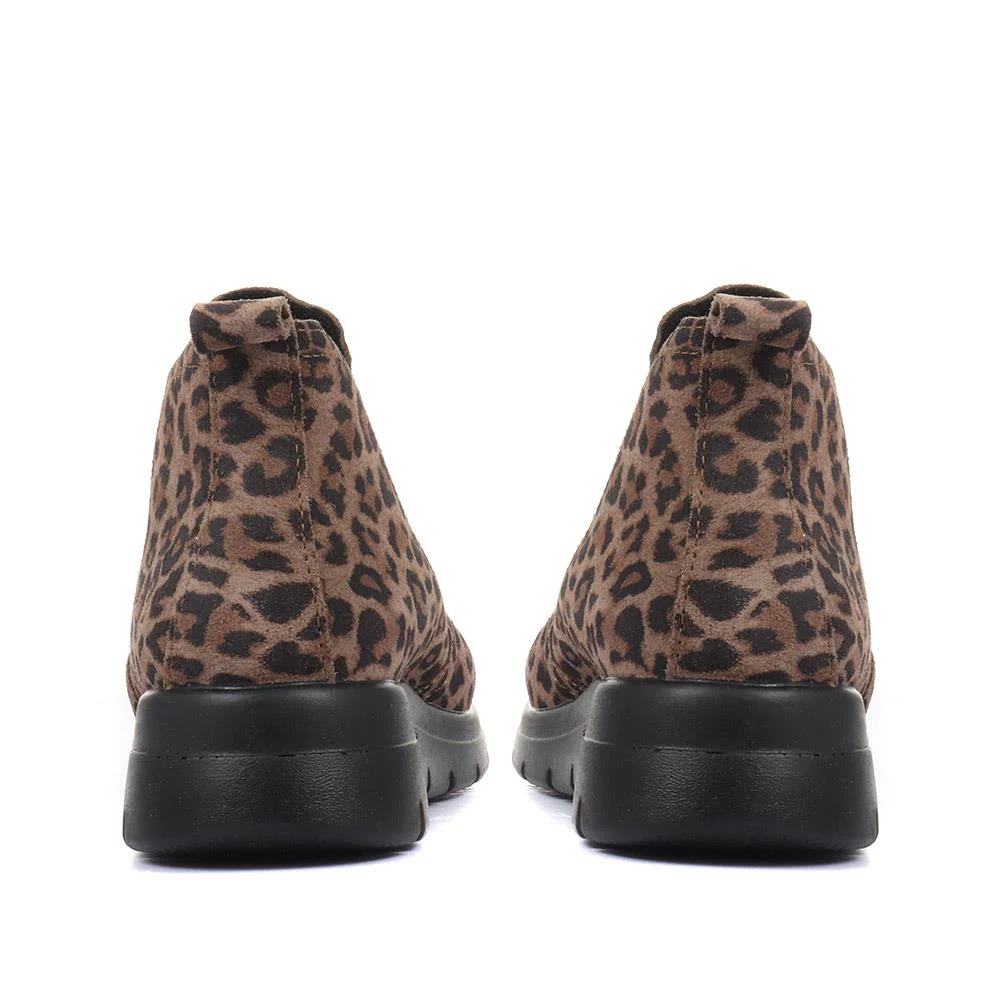 Wide Fit Leopard Print Chelsea Boots - FLY30000 / 315 741 - Brown Leopard - Image 3