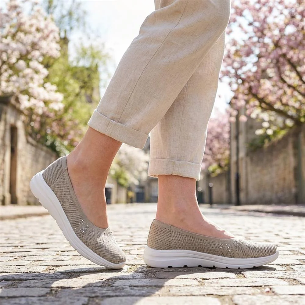 Wide Fit Memory Foam Sporty Pumps - BRK43008 / 328 977 - Taupe - Image 2