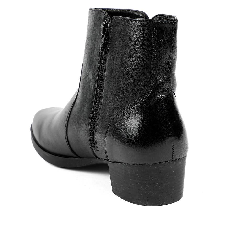 Wide Fit Smart Leather Zip Up Ankle Boots - GBA42000 / 328 509 - Black - Image 3
