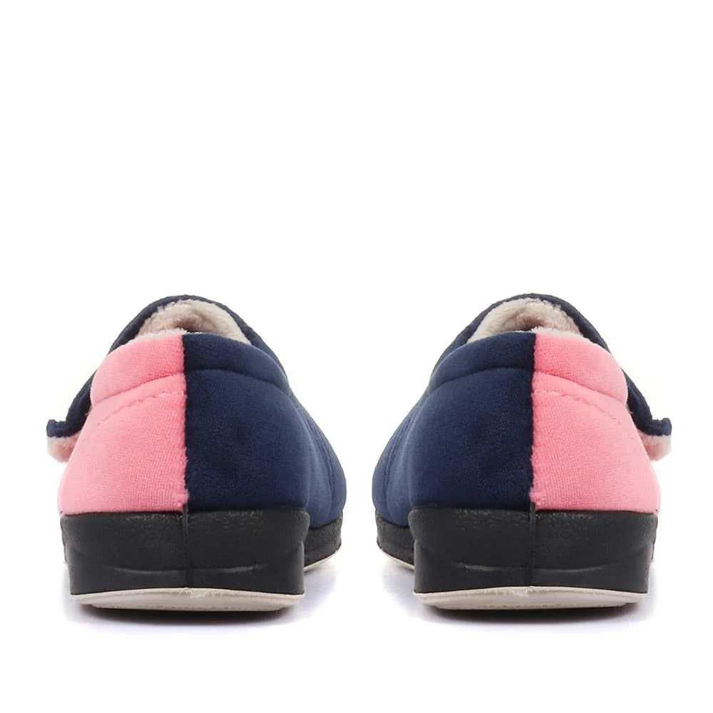 Wide Fit Warm Antibacterial Slippers - QING32015 / 319 076 - Pink Multi - Image 3