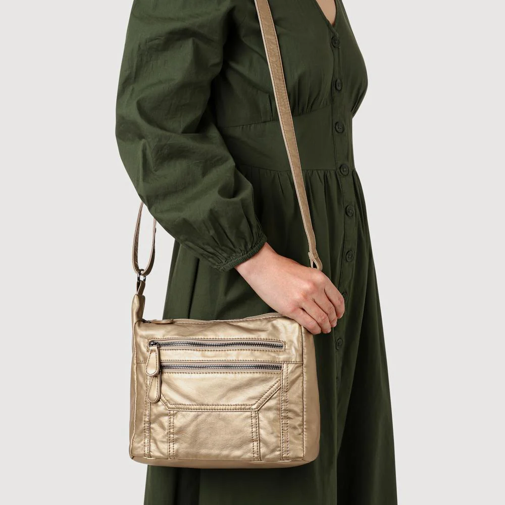 Zip-Close Shoulder Bag - WAHT40007 / 325 839 - Metallic - Image 4
