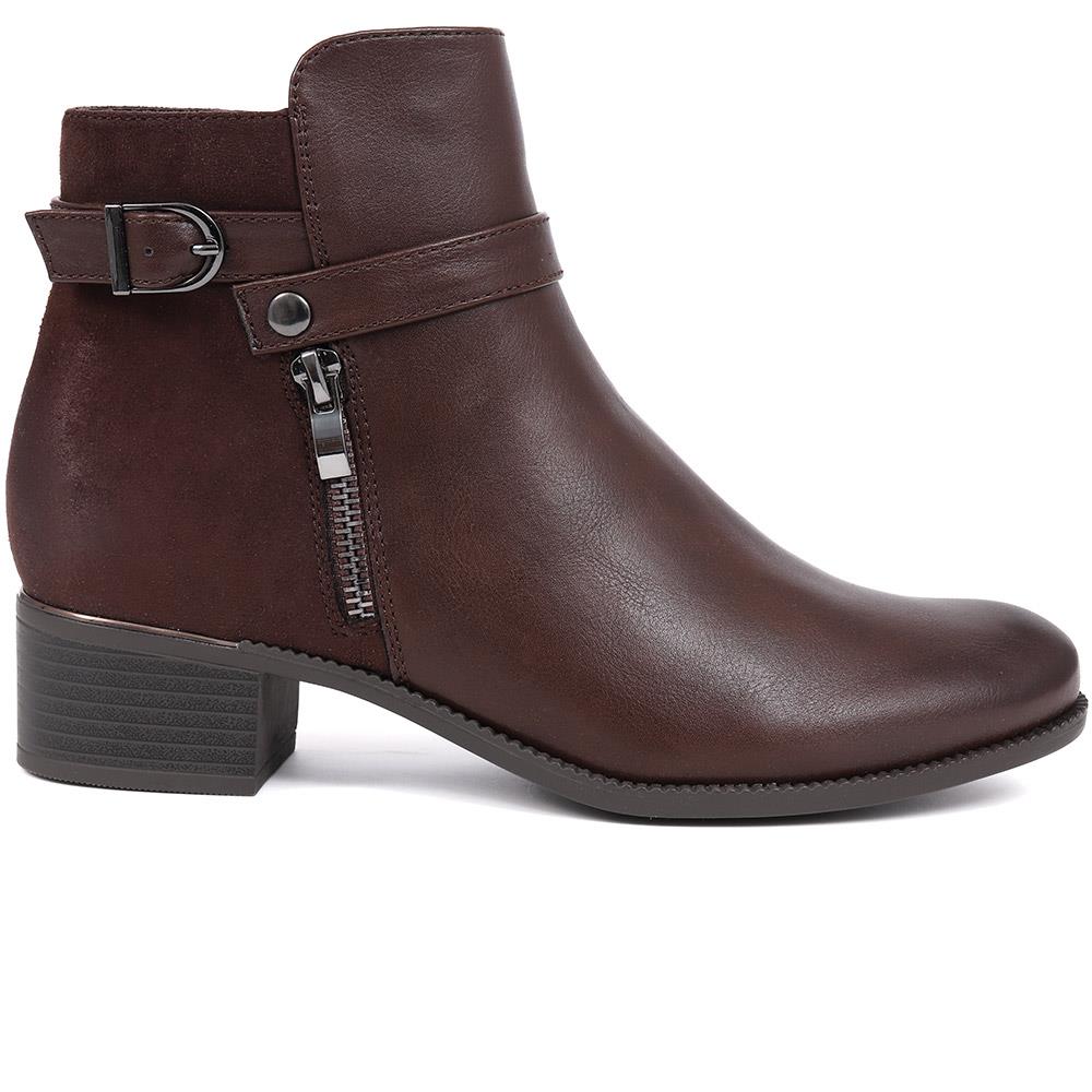 Zip-Detail Heeled Ankle Boots - WOIL40041 / 326 047 - Brown - Image 2